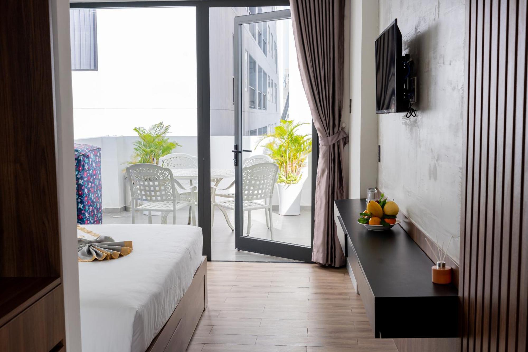 Lee Charming Hotel Нячанг Екстер'єр фото