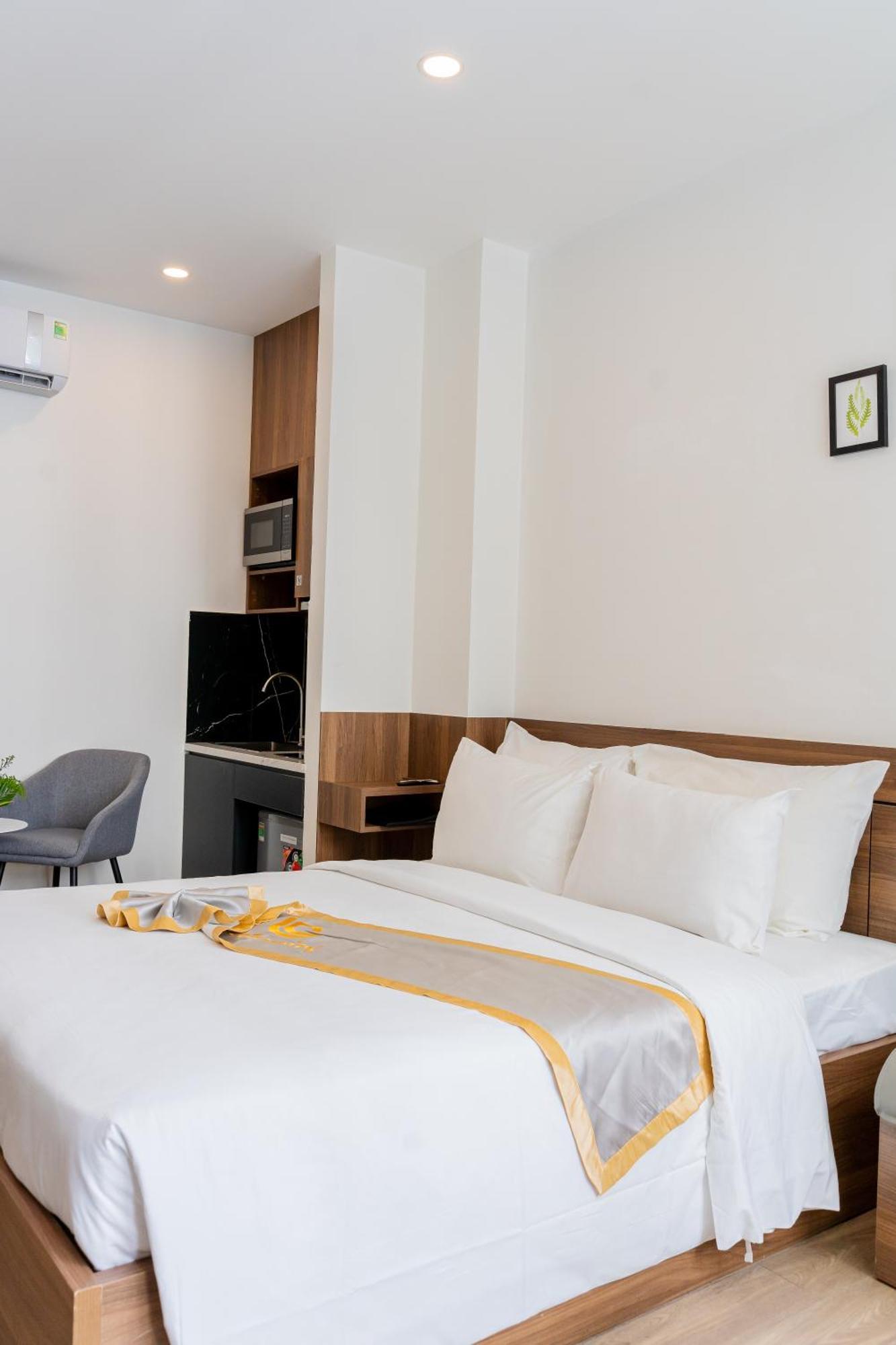 Lee Charming Hotel Нячанг Екстер'єр фото