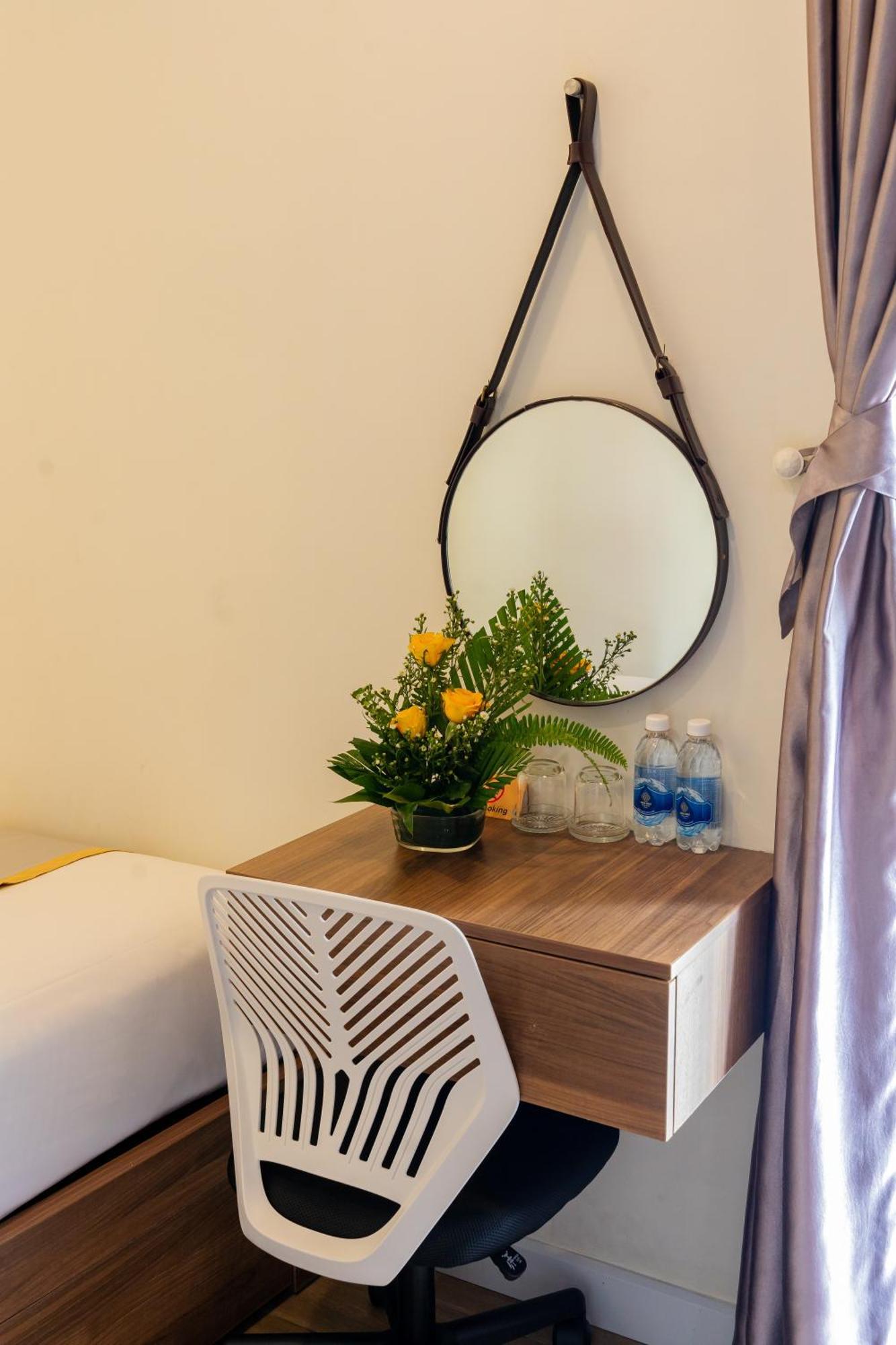 Lee Charming Hotel Нячанг Екстер'єр фото