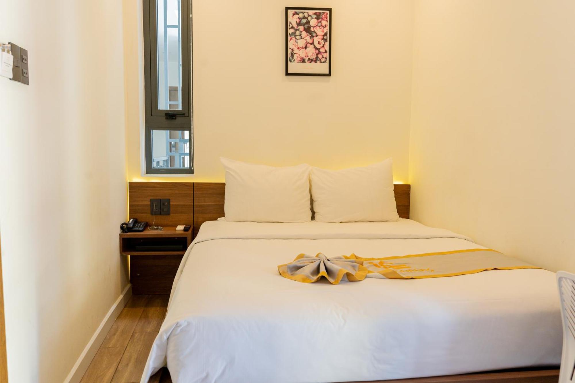 Lee Charming Hotel Нячанг Екстер'єр фото