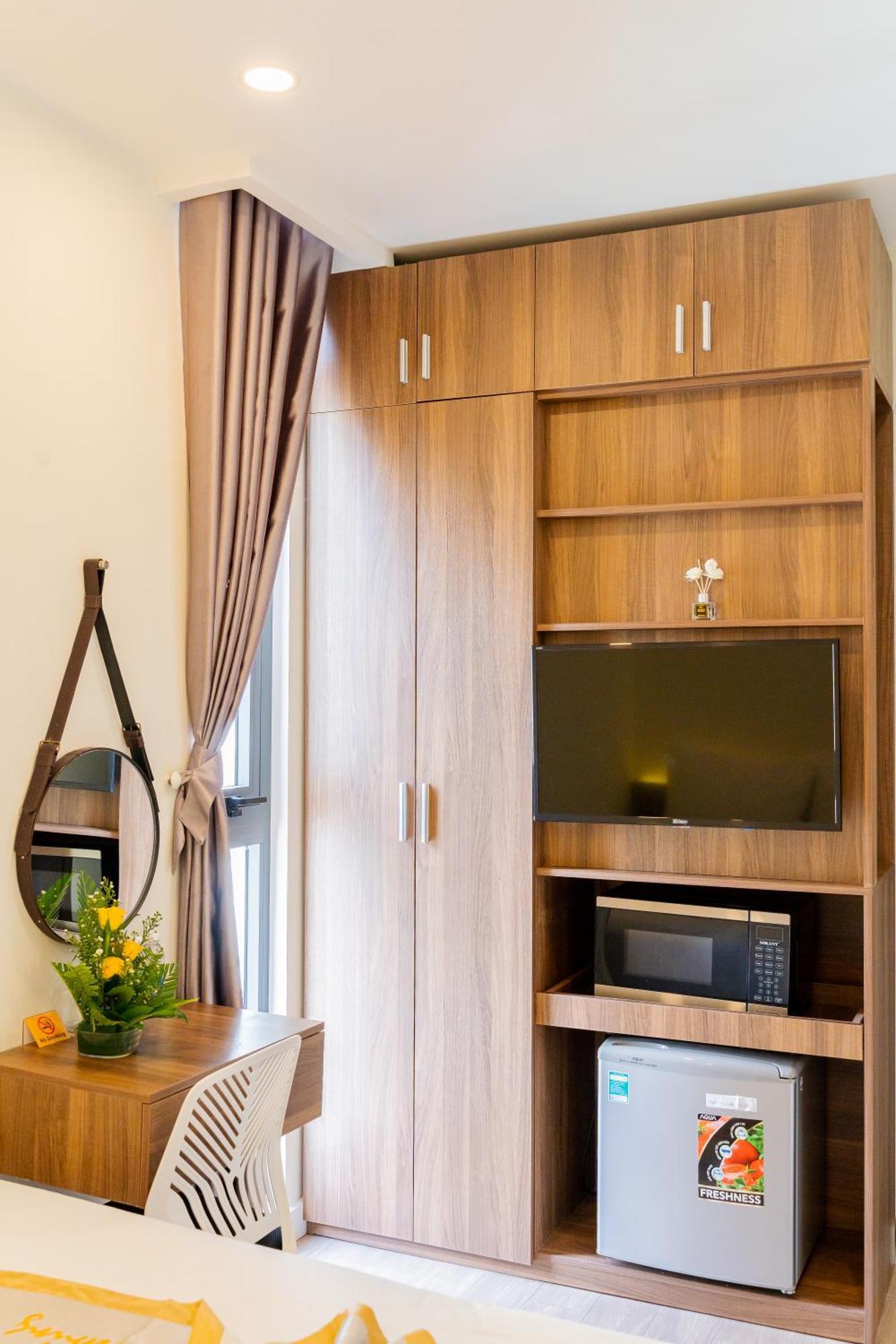 Lee Charming Hotel Нячанг Екстер'єр фото