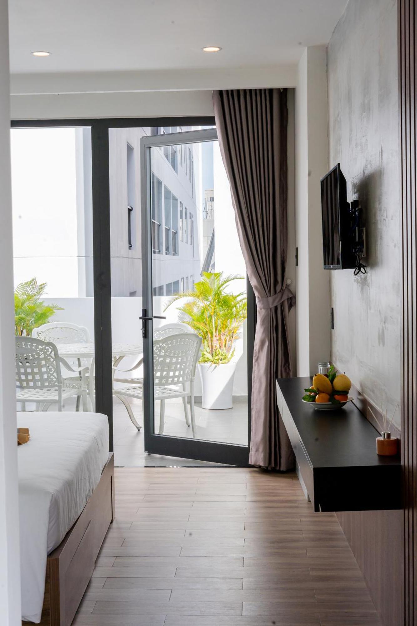 Lee Charming Hotel Нячанг Екстер'єр фото